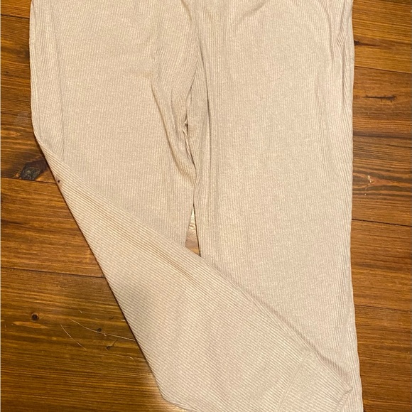 Express Ladies Oatmeal Ribbed Jogger Pants NWT Size XL - Picture 5 of 5